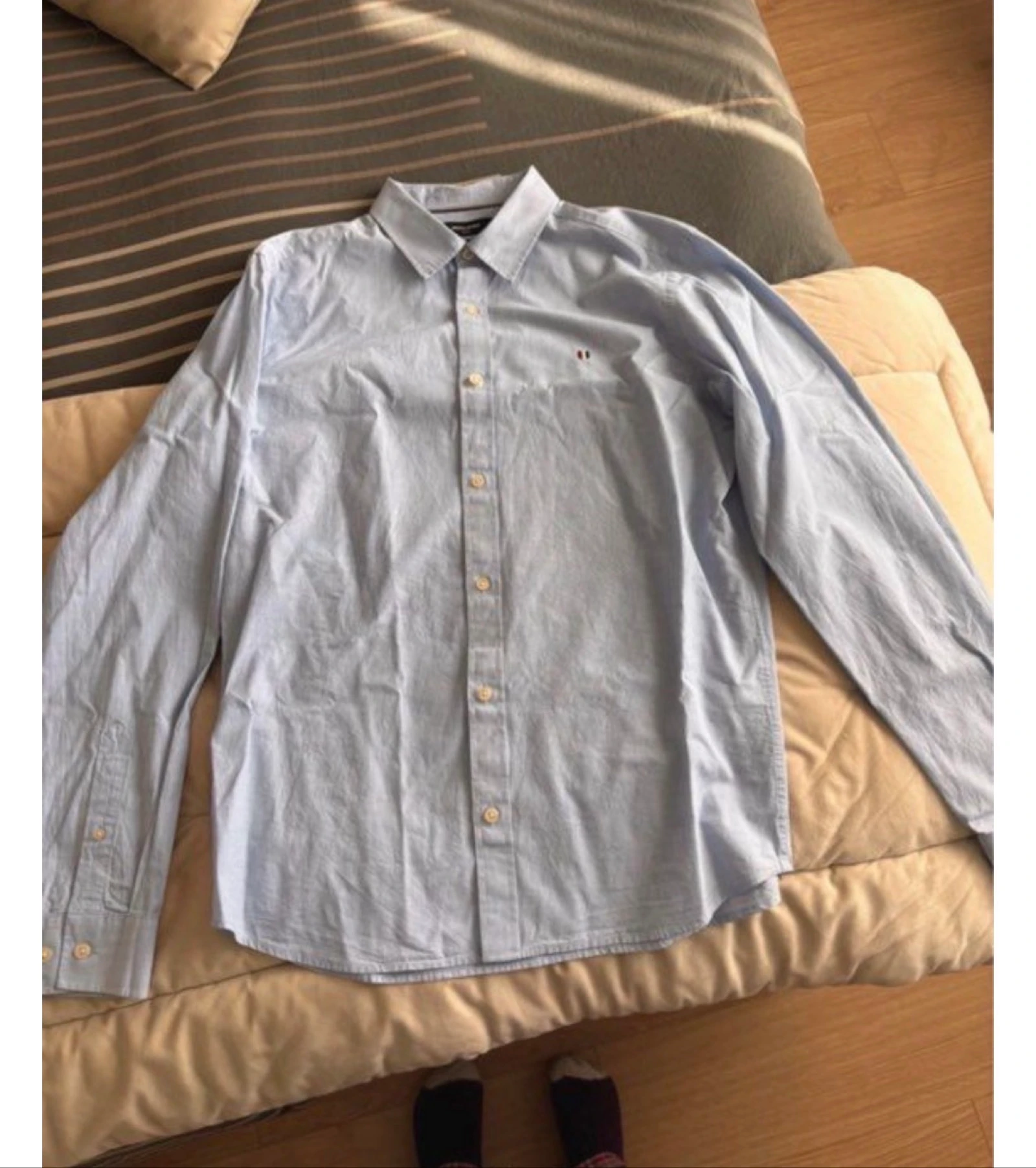 Chemise